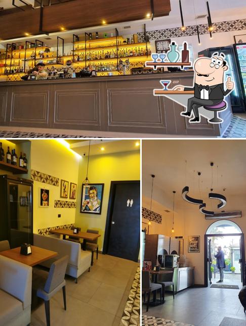 Siediti a un tavolo di Unico Cafè & More
