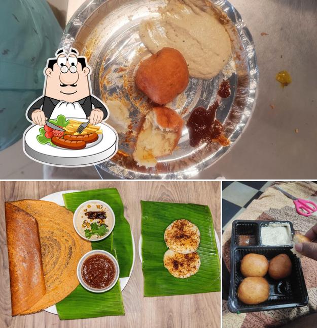 Food at Varalakshmi Tiffins