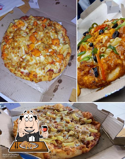 Pick different kinds of pizza