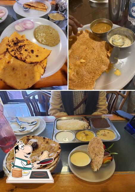 Pancakes at Dana Pani