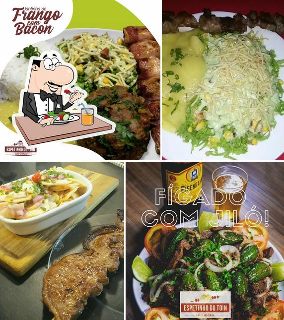 Platos en Espetinho do Toin