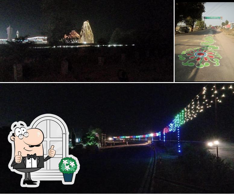 The exterior of Hotel Siddheshwar Veg Corner