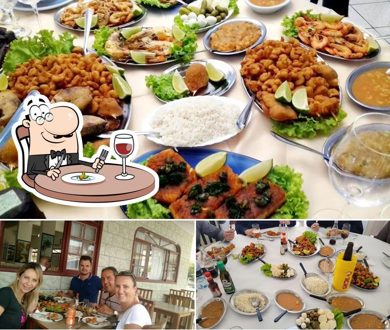 Comida em Restaurante Beira Mar