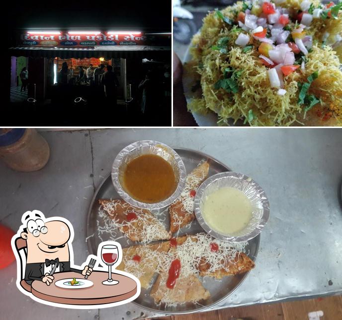 This is the photo showing food and interior at Diwan Bhel Pakodi Center