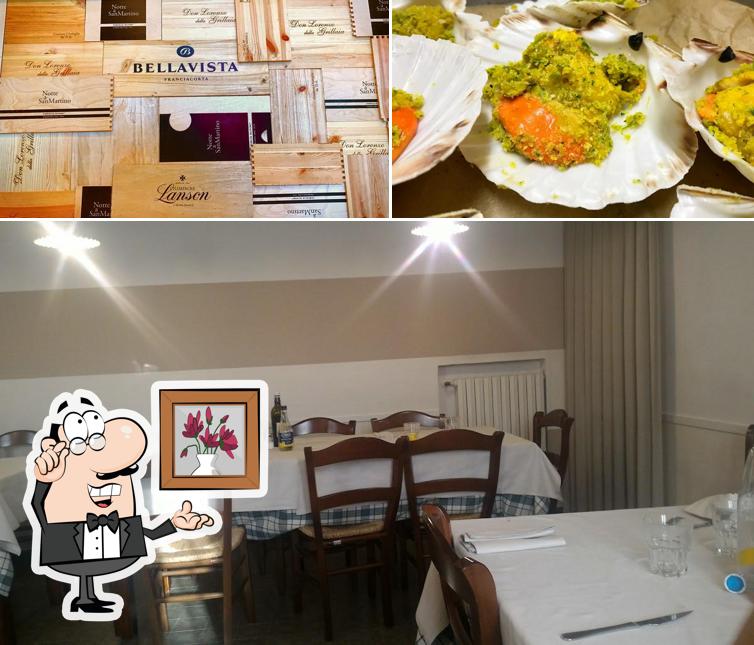 La interni e cibo del ristorante