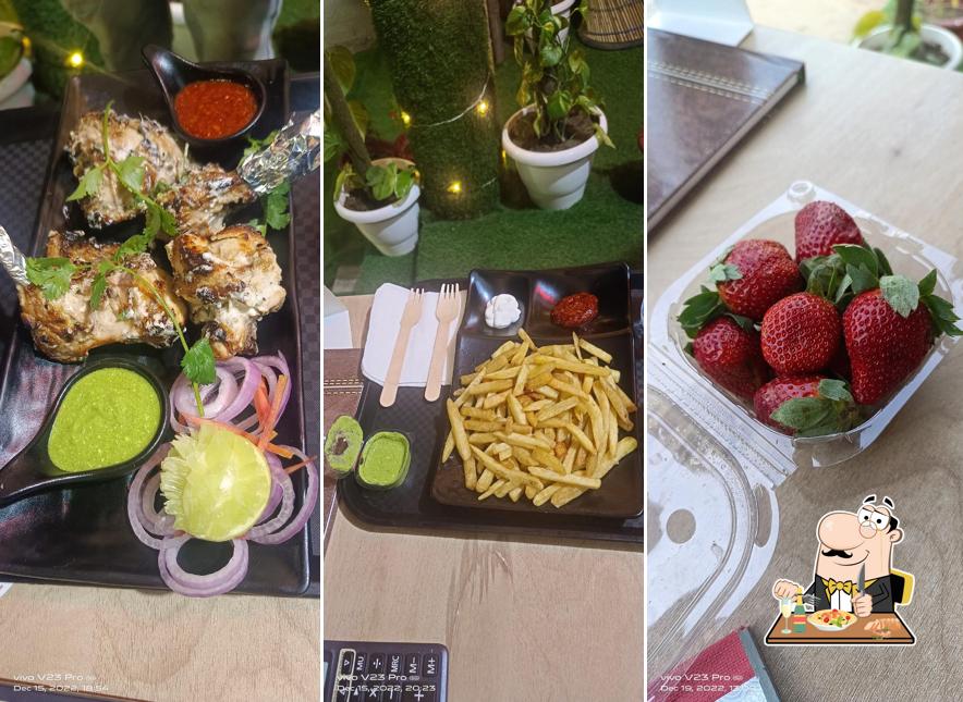 Meals at KHATIRDARI cafe