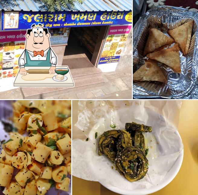 Samosa at Shree Jalaram Surati Khaman House