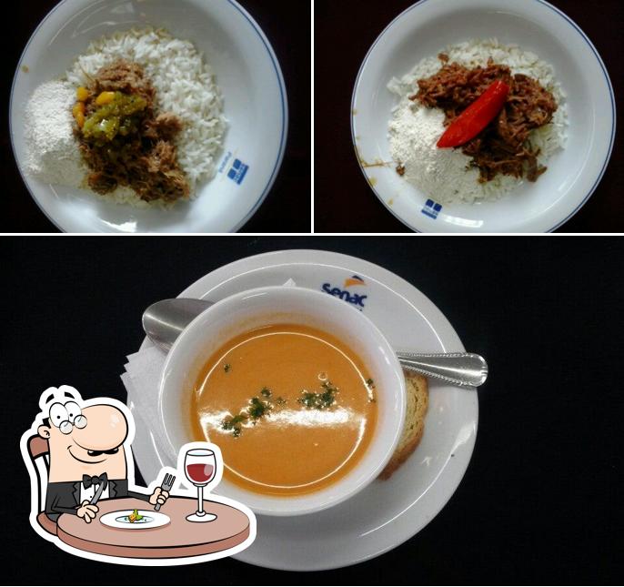 Comida em Restaurante Escola Senac