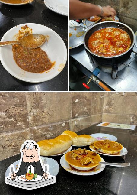 Meals at Baban Paya Pav Center