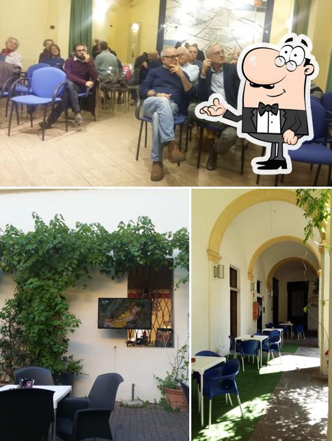 Siediti a un tavolo di Palazzo Del Moro