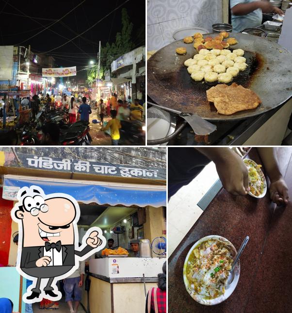 The exterior of Pandit Ji Chat Dukan