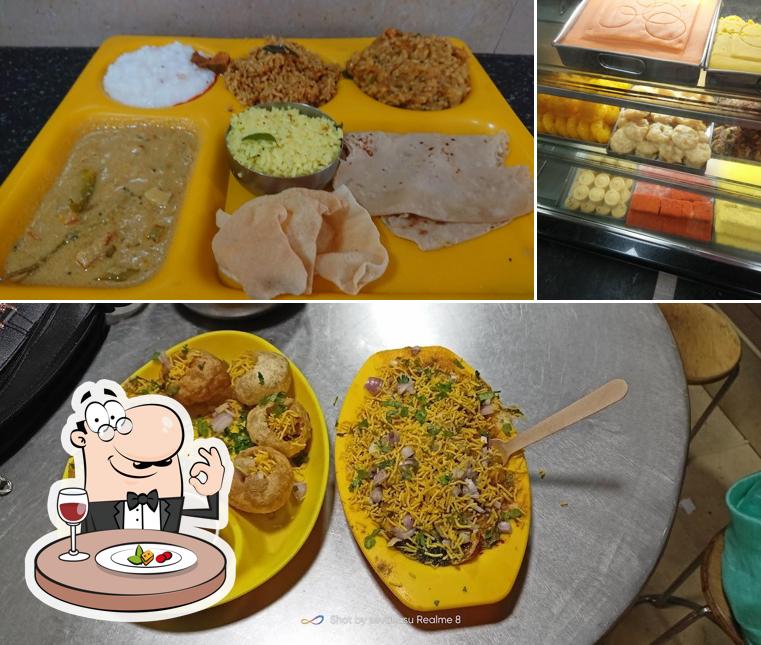 Food at Vadamalai Bhavan Self Service 1