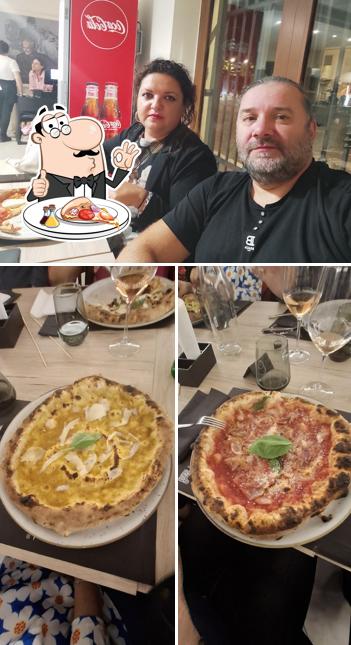 Scegli una pizza a Tutta n'ata storia
