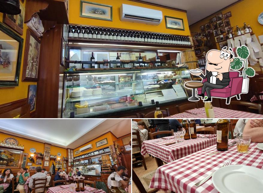 Dai un'occhiata agli interni di Hosteria da Settimio