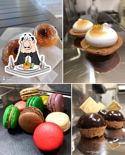 Cibo al Pasticceria Caffetteria Dolci Follie