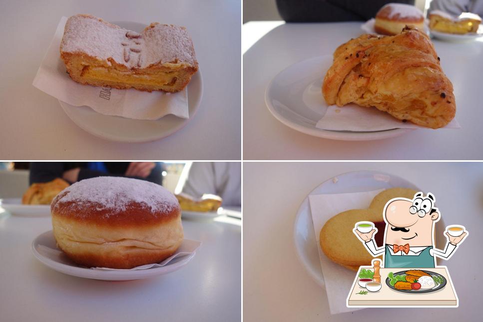 Platti al Pasticceria Torino
