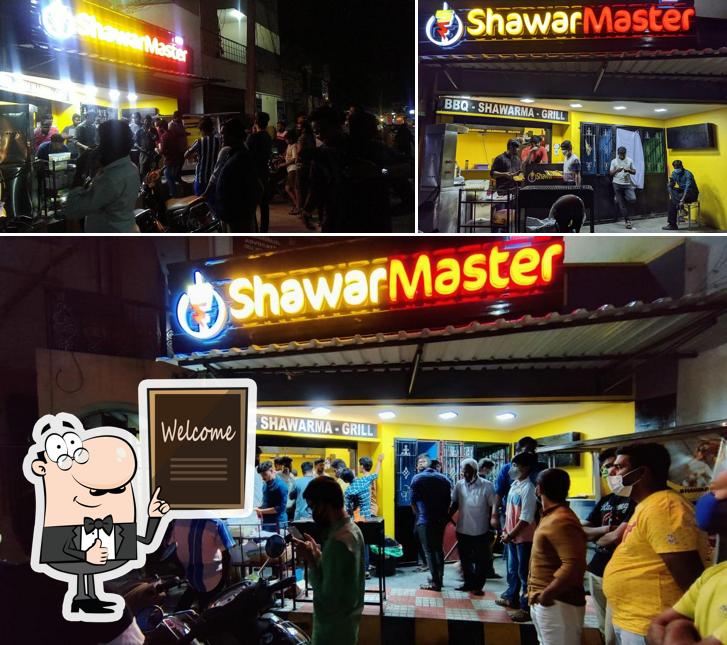 Here's a pic of ShawarMaster