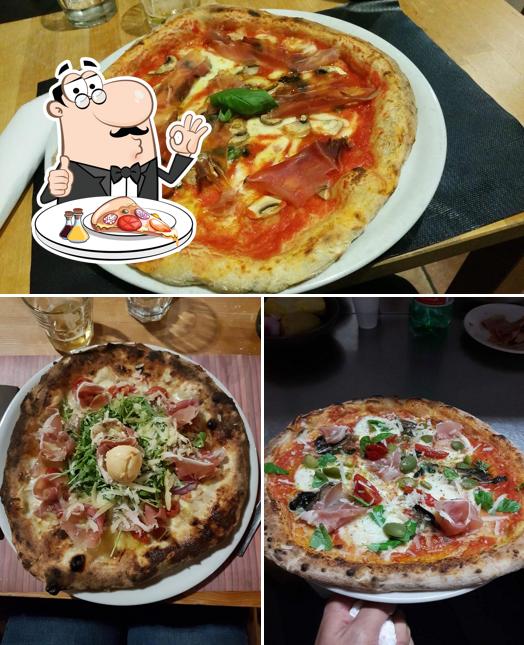 Ordina tra le molte varianti di pizza