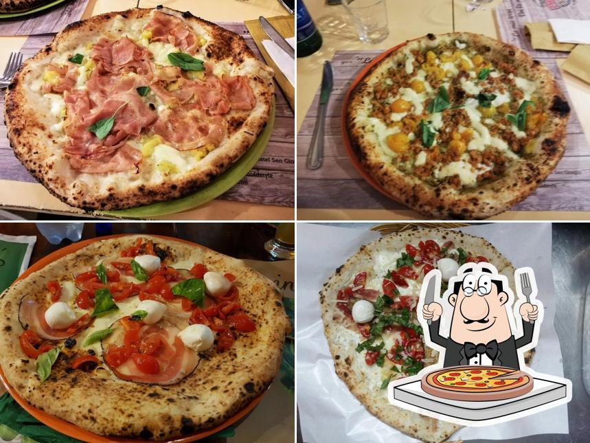 A Pizzeria Gaetano 'O Sarracin Old Style, puoi goderti una bella pizza