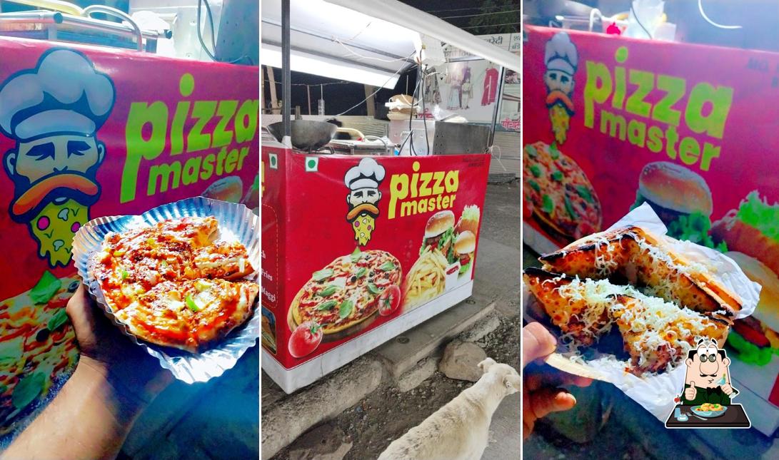 Food at Pizza mastar