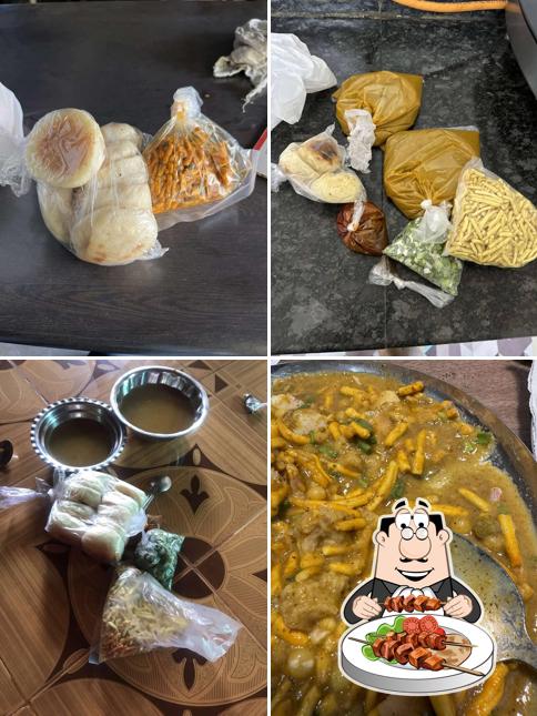 Food at Mahakali Sev Usal