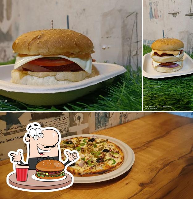 Hamburger at Cup&slice cafe