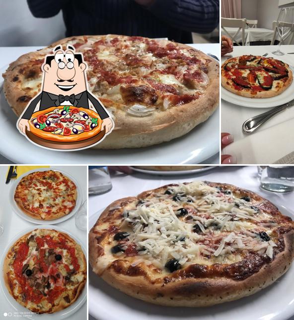 A Trattoria Contemporanea, puoi ordinare una bella pizza