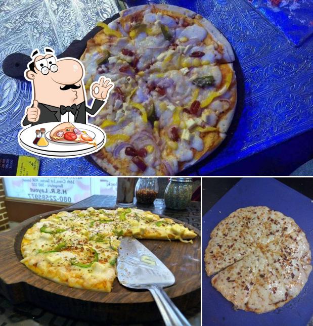 Pick pizza at Mug N Bean