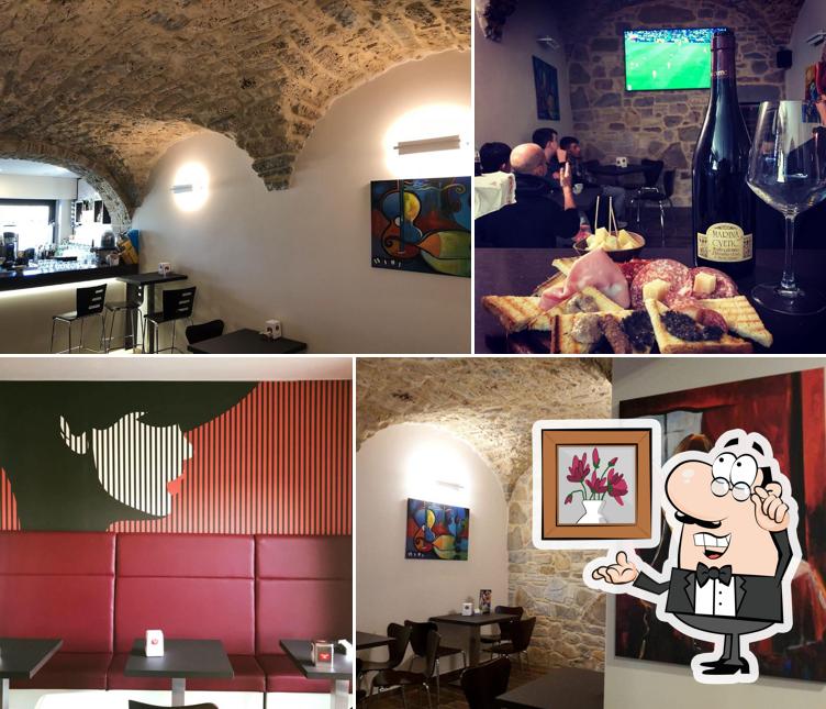 Gli interni di La Vecchia Cantina
