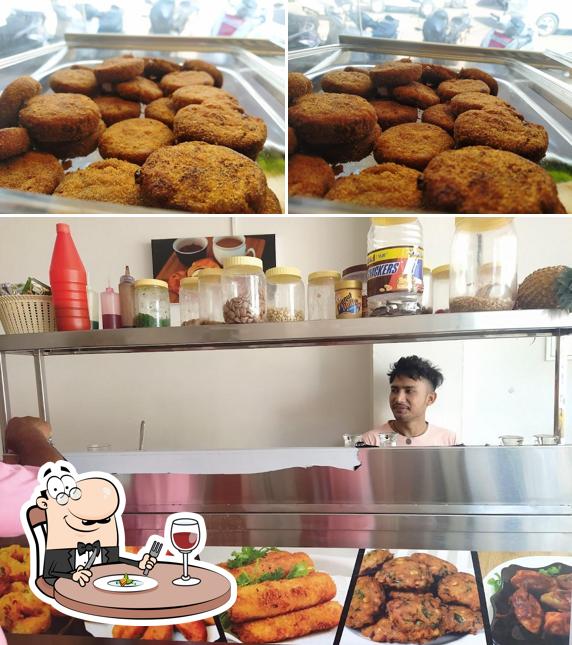 Food at Chandrettante Chayakkada