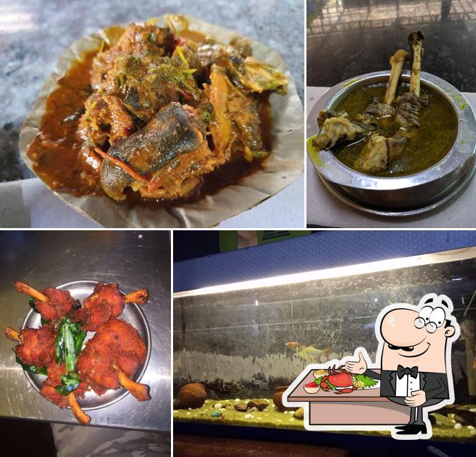 Order seafood at Gowdara Mudde Mane