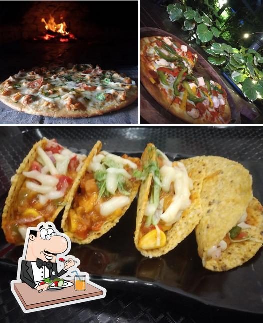 Food at House of Pizza