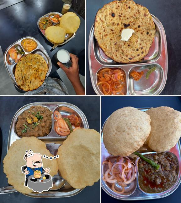 Meals at Har Har Cafe