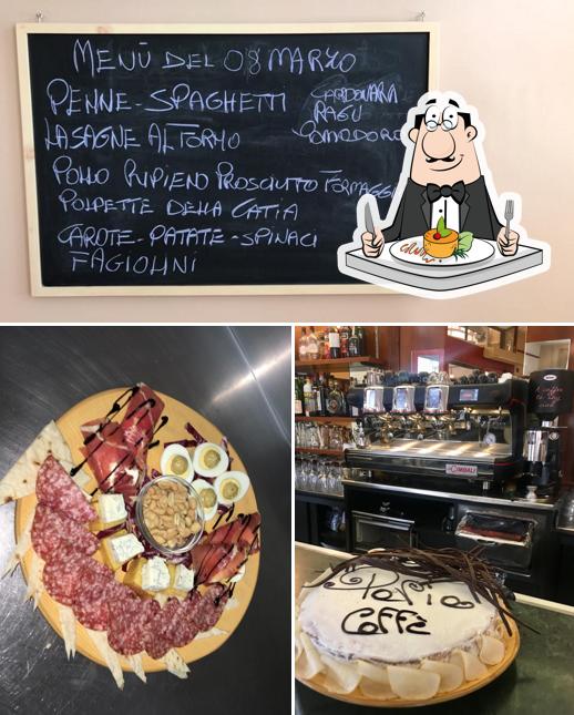 Tra le diverse cose da Caffè Mercato Pavia si possono trovare la cibo e lavagna
