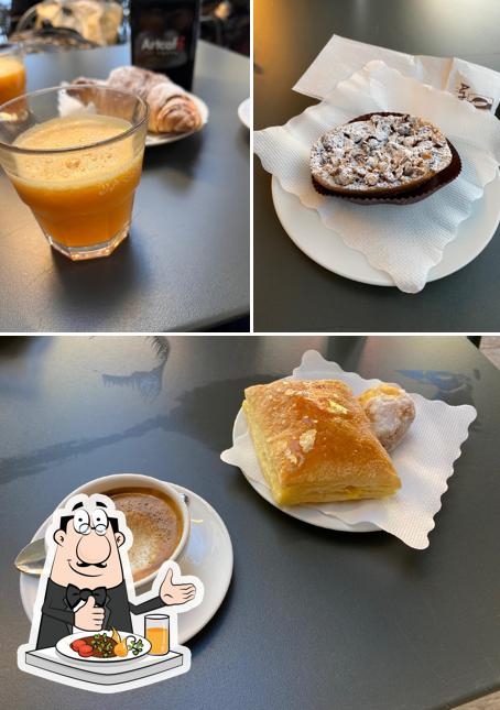 La foto della cibo e bevanda di Pasticceria D'Azeglio