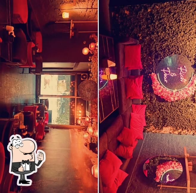 See the pic of Rich and Pour Cafe
