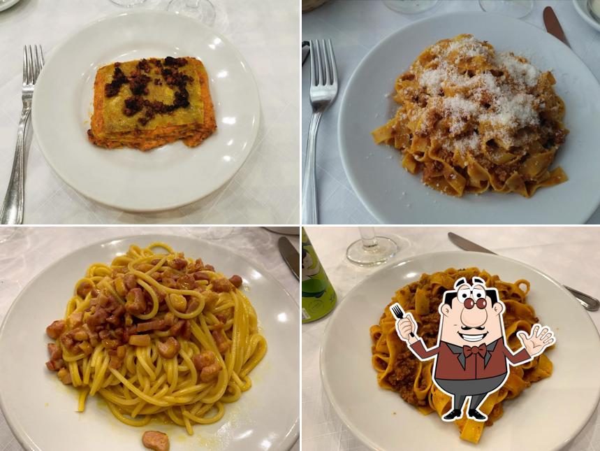Platti al Trattoria Bolognese