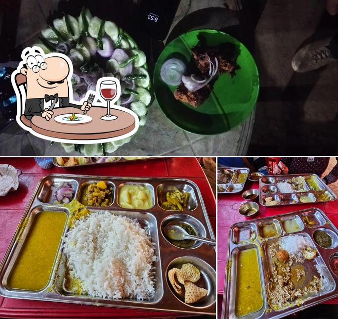 Food at Sandhiya Turist Hotel