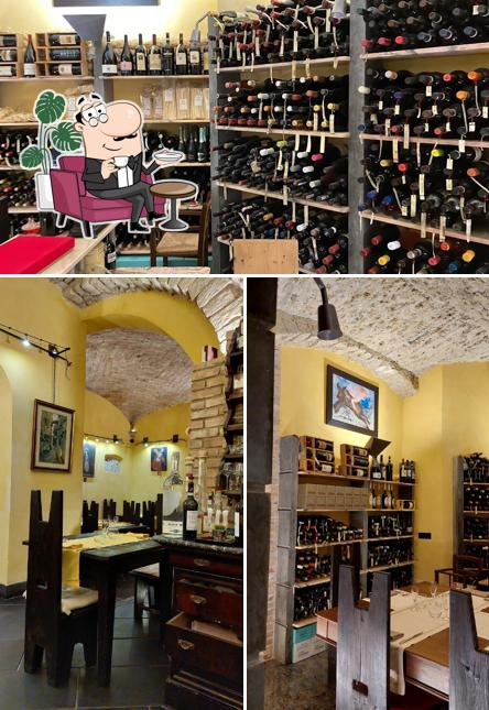 Dai un'occhiata agli interni di Taverna Santa Maria De Domno