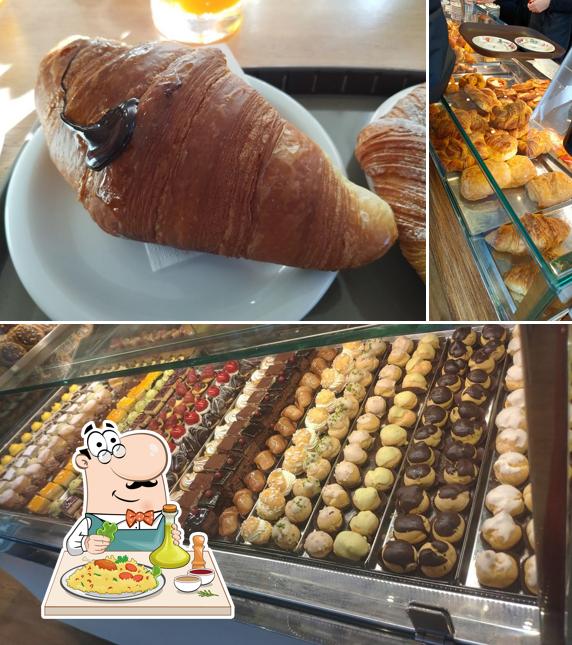 Cibo al Clover Caffé