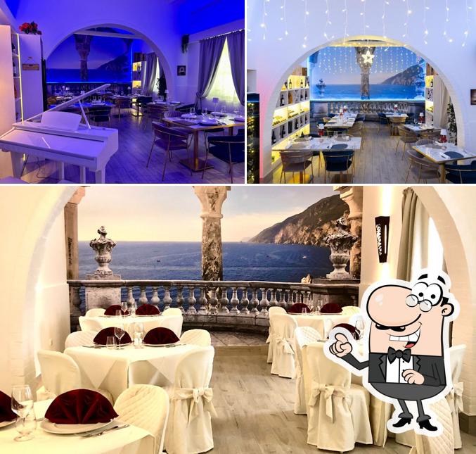 Siediti a un tavolo di A I Tre Archi - Villa Giannini Ristorante Pizzeria