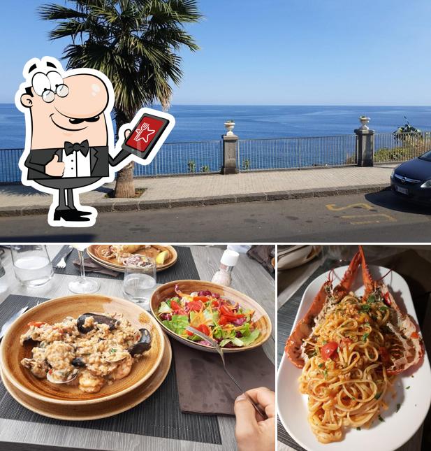 Goditi la vista dall'area esterna di Ristorante Giancarlo Barone Acicastello