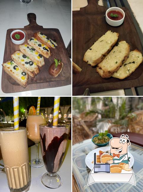 Garlic bread at Z27 Coffee Bar - Ahmedabad