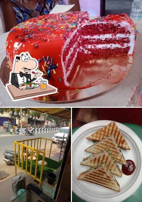 Among various things one can find food and exterior at Vidhya's Cafe