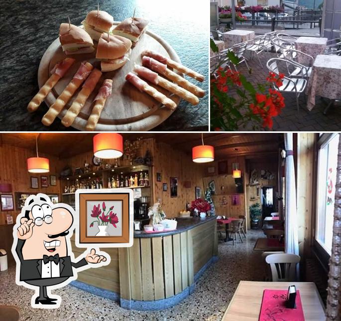 La immagine di interni e cibo da Bar Rododendro