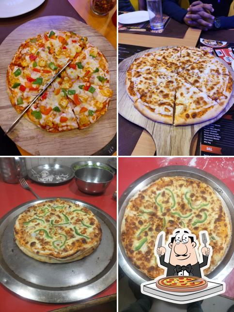 Order pizza at KT SKy Pizza & Resturent Pratapgarh