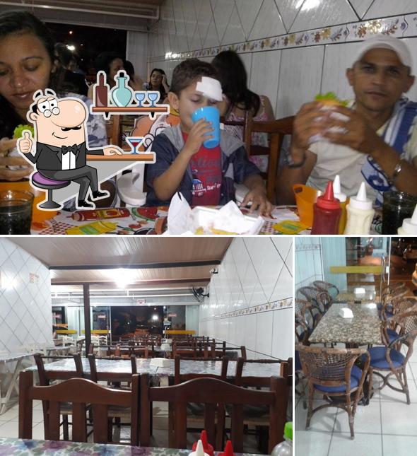 O interior do Bambuzal Lanches