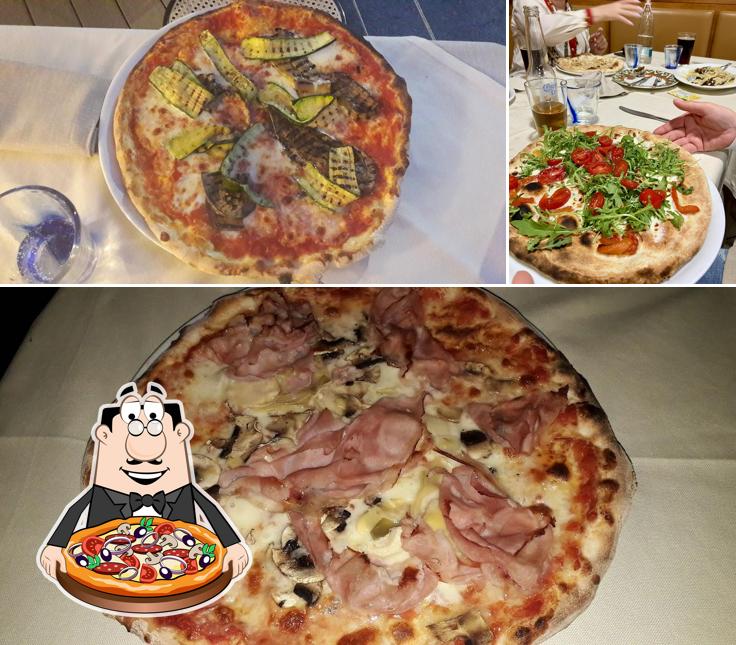 Scegli una pizza a Pizzeria Serenella - Ristorante