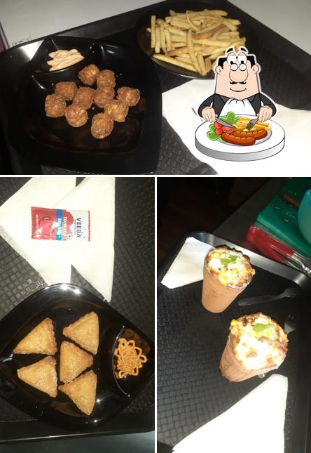 Food at Apna Chai Wala