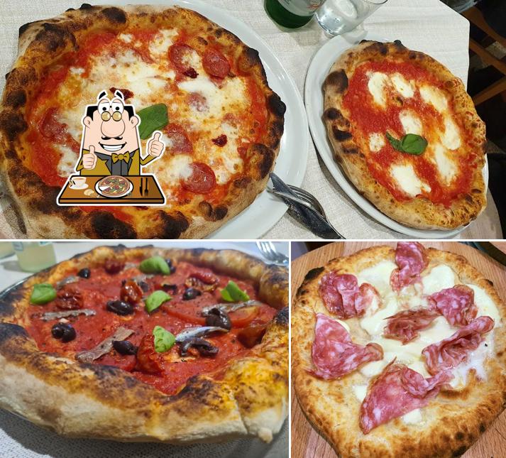 A Pizzeria Catello, puoi provare una bella pizza